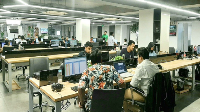 আজও খোলা সরকারি অফিস-ব্যাংক