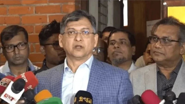 একই ব্যক্তি গুরুত্বপূর্ণ তিন পদে থাকতে সমস্যা দেখছে না বিএনপি