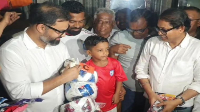 খুদে ফুটবলার সোহানের দায়িত্ব নিলেন তারেক রহমান