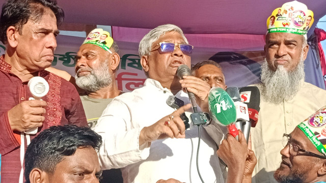 পিআর খায় না গায়ে দেয় অনেকে জানে না: বরকত উল্লাহ বুলু