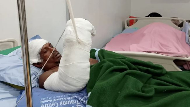 সাড়ে ৩ ঘণ্টায় জোড়া লাগানো হলো পলিথিনে আনা বিচ্ছিন্ন হাত