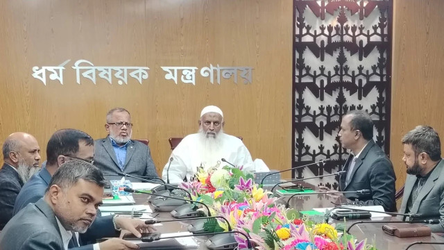 হজে অনিয়ম হলে ছাড় দেওয়া হবে না: ধর্মমন্ত্রী