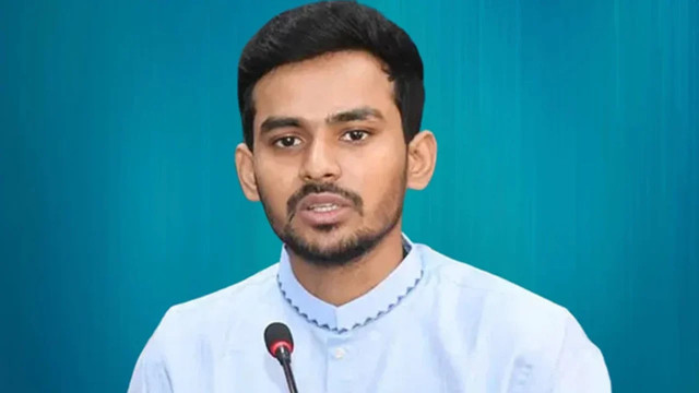 ভোটের অঙ্ক দেখে সরকার স্থানীয় নির্বাচন দেয়ার সাহস পাচ্ছে না: আসিফ মাহমুদ