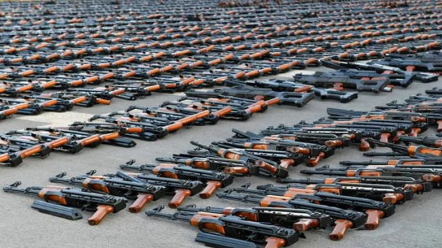 আ.লীগ নেতাকর্মীদের হাতে ৮২ হাজার আগ্নেয়াস্ত্র