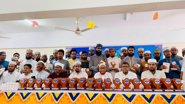 ইবিতে ছাত্রশিবিরের উদ্যোগে তিন শতাধিক হাফেজে কুরআনকে সংবর্ধনা প্রদান