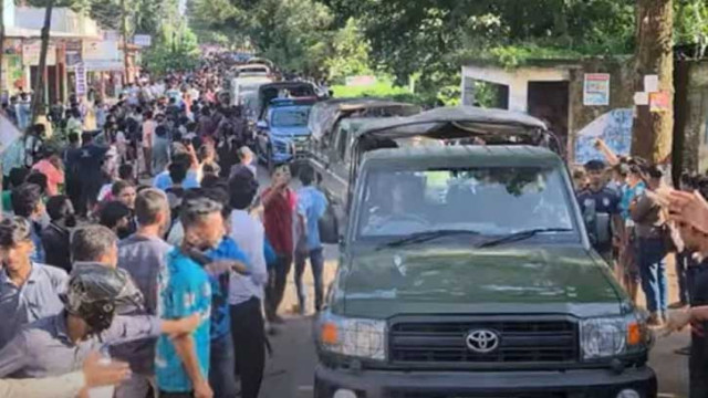 চট্টগ্রাম বিশ্ববিদ্যালয়ের পাশের গ্রামে যৌথবাহিনীর অভিযান শুরু