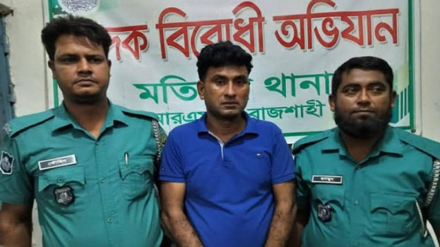 সাংবাদিক পরিচয়ে জাল টাকার ব্যবসা