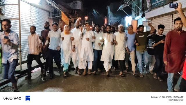 নুরের উপর হামলার প্রতিবাদে গলাচিপায় বিক্ষোভ ও মশাল মিছিল।