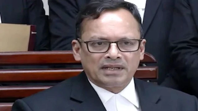 মাদ্রাসায় চুমুকাণ্ডে মুখ খুললেন অ্যাটর্নি জেনারেল