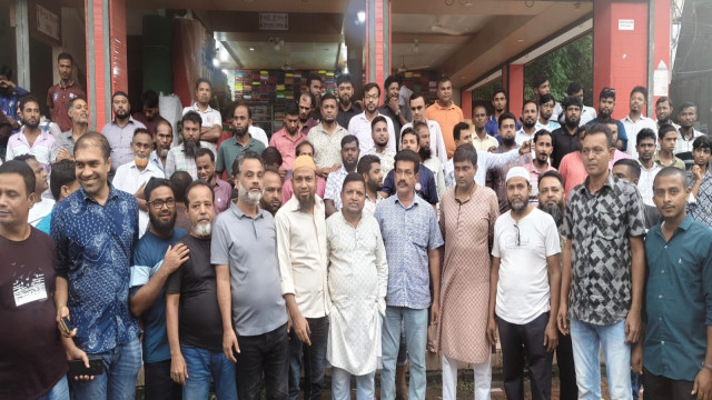 পটুয়াখালীর গলাচিপায় যুবদলের বিক্ষোভ মিছিল।