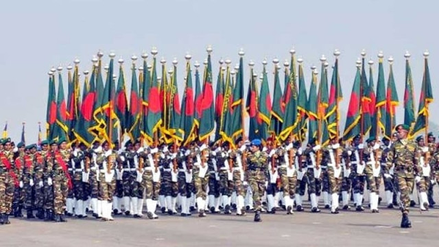 স্বাধীনতা দিবসে ঢাকায় না হলেও বাকি ৬৩ জেলায় কুচকাওয়াজ অনুষ্ঠিত হবে। ফাইল ছবি