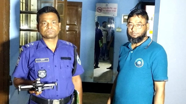 ভারত থেকে আসা সচল ড্রোন ক্যামেরা উদ্ধার