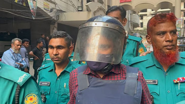 ঢাকা বিশ্ববিদ্যালয়ের রসায়ন বিভাগের অধ্যাপক এরশাদ হালিম।