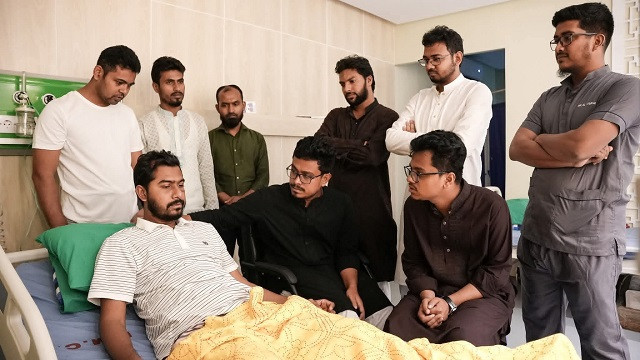 ডাকসুর নব নির্বাচিত ভিপি সাদিক কায়েম