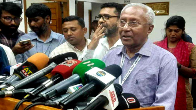 নির্বাচন কমিশনের (ইসি) সিনিয়র সচিব আখতার আহমেদ