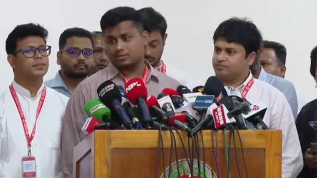 ইসি মেরুদণ্ডহীন, অবাধ নির্বাচন সম্ভব নয়: হাসনাত আব্দুল্লাহ