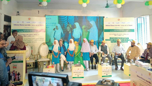 দেশে প্রথমবারের মতো টাইফয়েডের টিকাদান কর্মসূচি শুরু