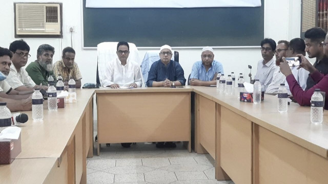 হিলি স্থলবন্দর এর সমস্যা নিয়ে সংবাদ সন্মেলন করেছেন সিঅ্যান্ডএফ এজেন্ট  অ্যাসোসিয়েশন