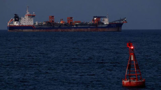 ভারতের ২ জাহাজে সরাসরি গুলিবর্ষণ, তীব্র প্রতিক্রিয়া জানাল নয়াদিল্লি