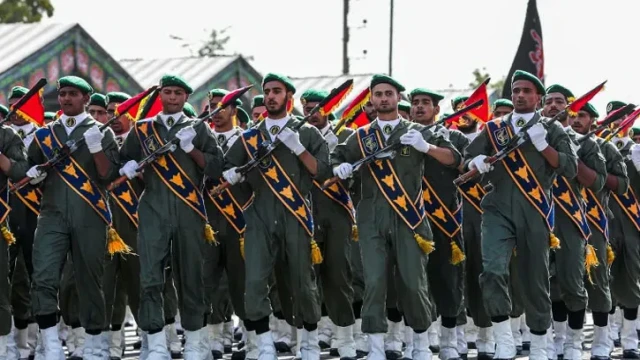 খামেনি নিহত, প্রতিশোধের ঘোষণা আইআরজিসির