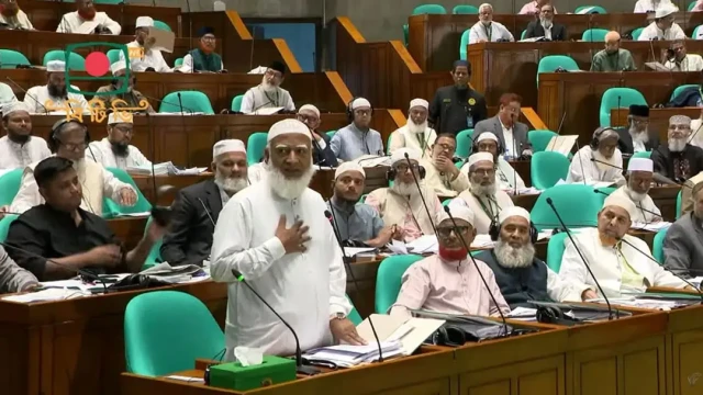 গণবিরোধী বিল পাস হওয়ায় সংসদ থেকে বিরোধী দলের ওয়াকআউট