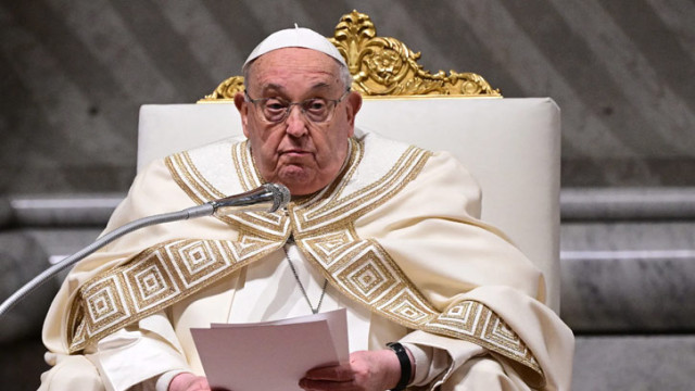 পোপ ফ্রান্সিস মারা গেছেন