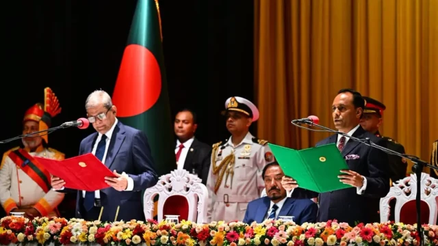 রাষ্ট্রপতির শপথ নিলেন মির্জা ফখরুল ইসলাম আলমগীর