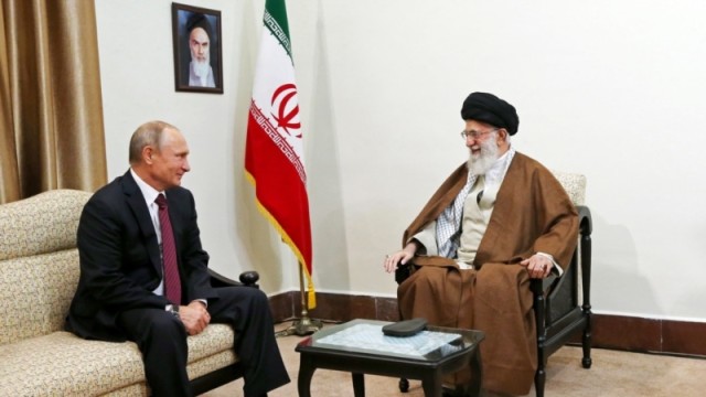 খামেনি ও তার পরিবার ‘নৃশংস’ হত্যাকাণ্ডের শিকার: পুতিন