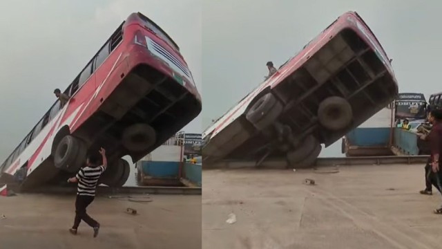 দৌলতদিয়ায় ফেরিতে উঠতে গিয়ে যাত্রীবাহী বাস উল্টে পদ্মা নদীতে, হতাহতের শঙ্কা