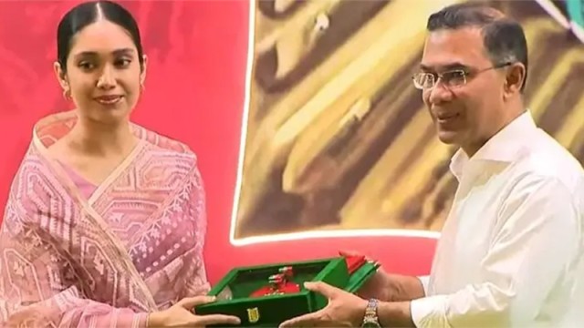 খালেদা জিয়ার পক্ষে স্বাধীনতা পুরস্কার নিলেন নাতনি জাইমা রহমান