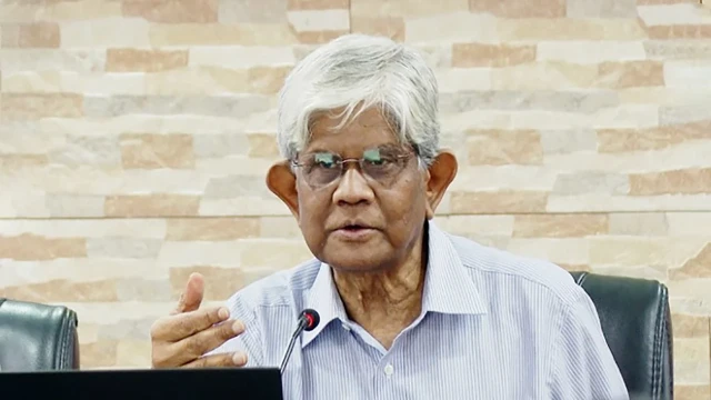 অর্থনীতির চিত্র নেতিবাচকভাবে প্রকাশ করা হচ্ছে: অর্থ উপদেষ্টা