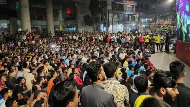 খেলা দেখায় নজরদারি বাড়াবে পুলিশ