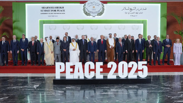 মিশর সম্মেলনে বিশ্বের শীর্ষ নেতাদের উপস্থিতিতে গাজা শান্তিচুক্তি সই