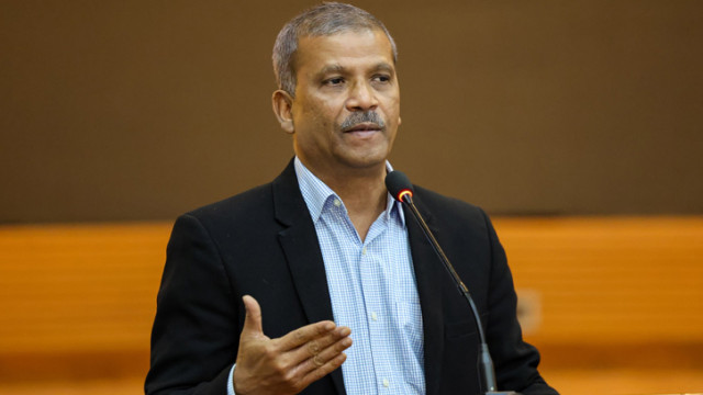 আইন উপদেষ্টা আসিফ নজরুল।