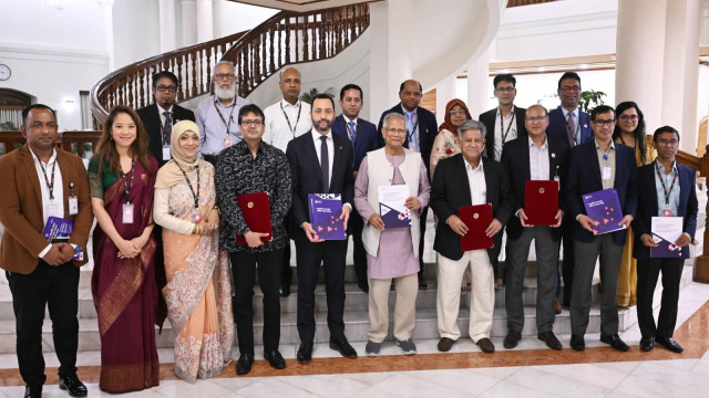 শ্রমিকদের সুরক্ষায় আইএলওর ৩ কনভেনশনে স্বাক্ষর করল সরকার