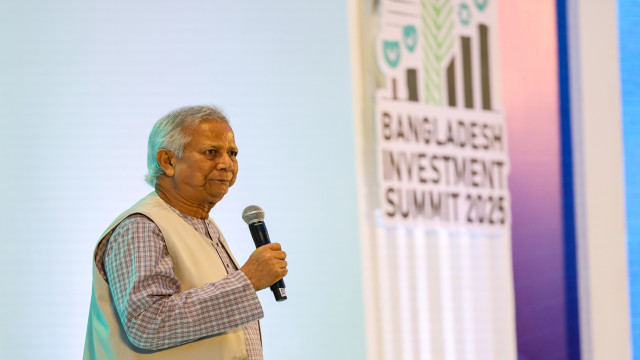 দুনিয়া বদলাতে ব্যবসা সবচেয়ে শক্তিশালী কাঠামো: ড. মুহাম্মদ ইউনূস (ভিডিও)